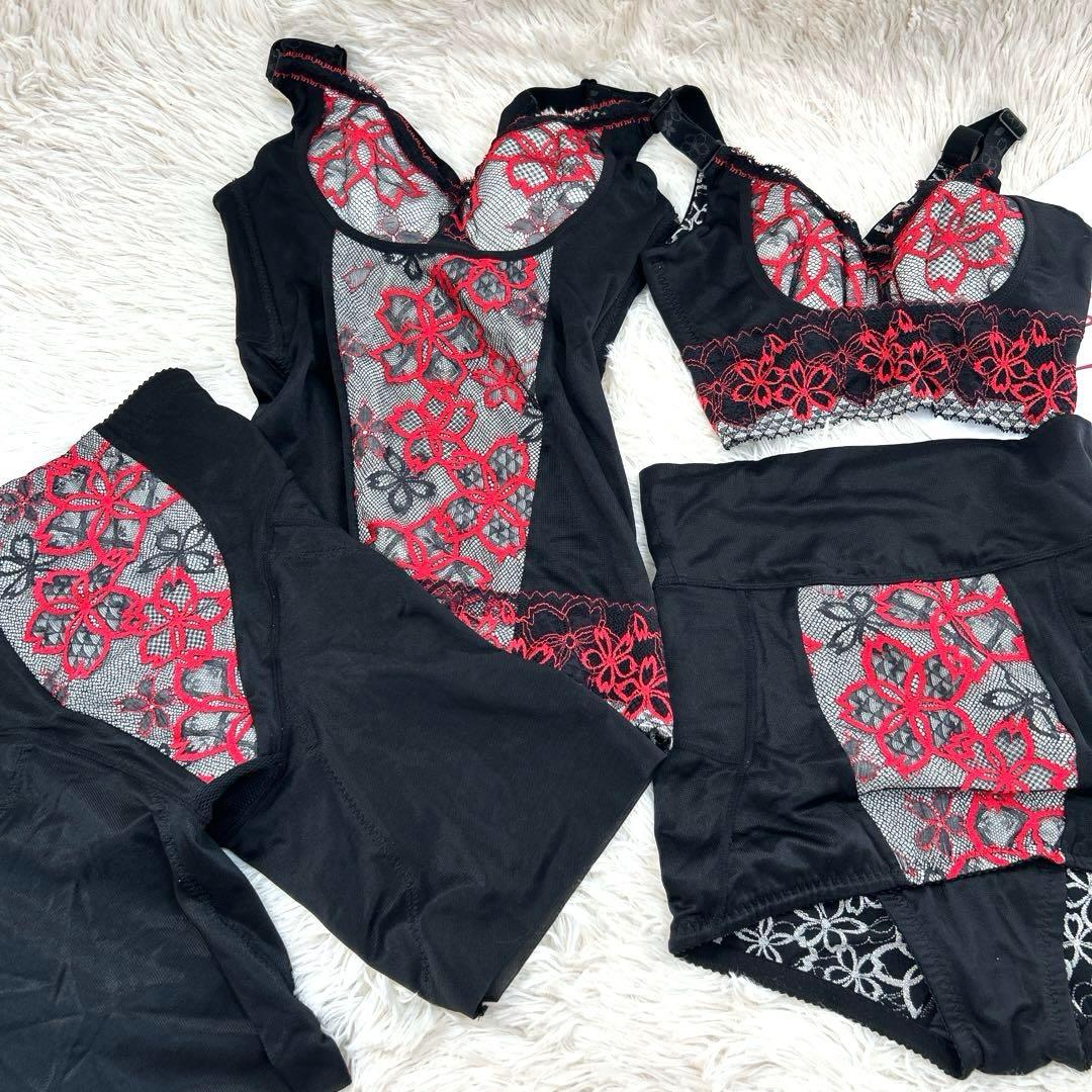 マルコ 補正下着 アヴァンセサクラ 人気カラー4点セット 格安 美品MARUKO