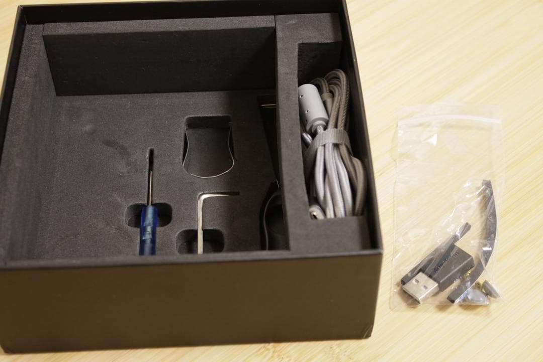 【Keychron】Q0 Plus テンキー シルバー 純正ダストカバーつき