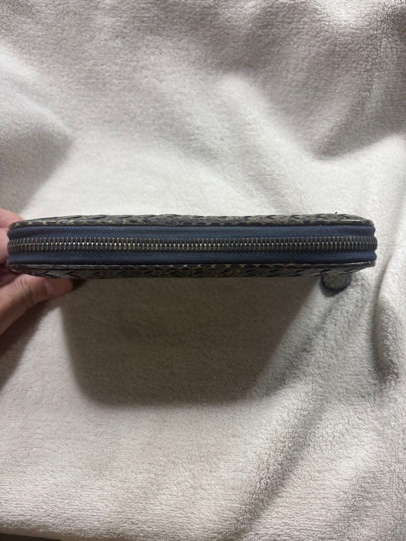 極美品　希少パイソン　ボッテガべネタイントレチャート　長財布　ラウンドファスナー