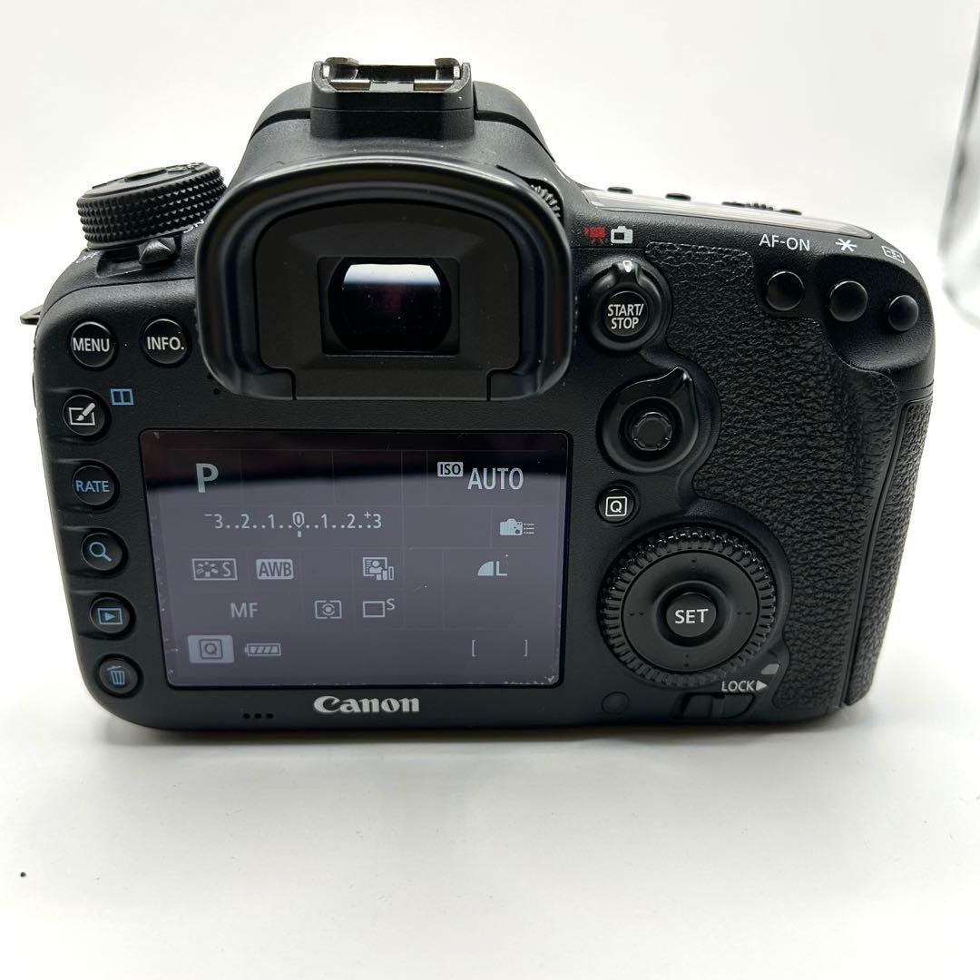 【最終値下げ】 Canon キャノン EOS 7D Mark II 付属品多数