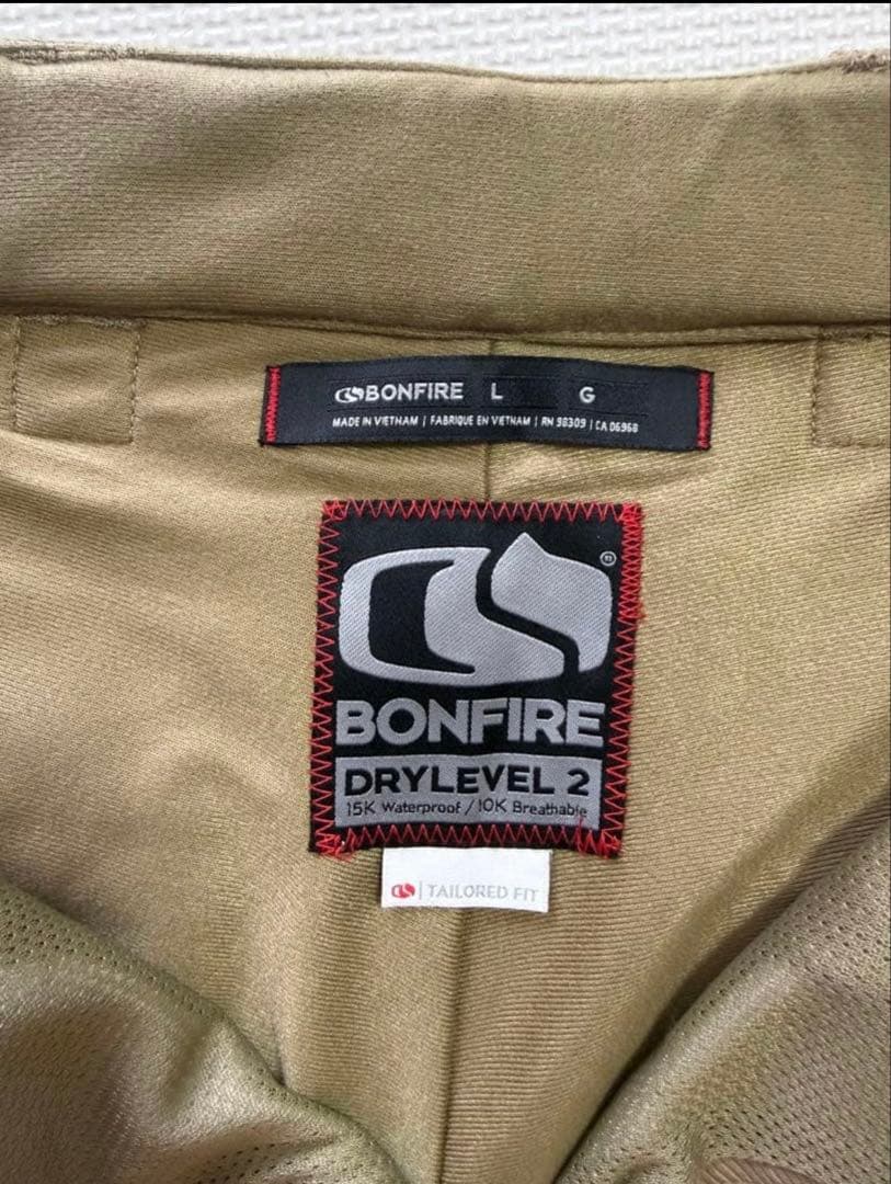 VOLCOM ボルコム上・BONFIREボンファイア下　ジャケット・パンツセット