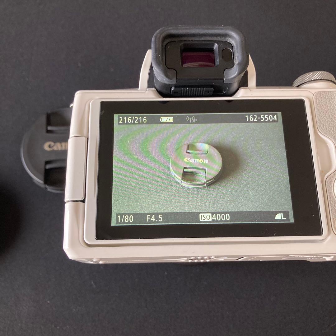 【美品】Canon EOS kiss M 18-55mm ミラーレスカメラ