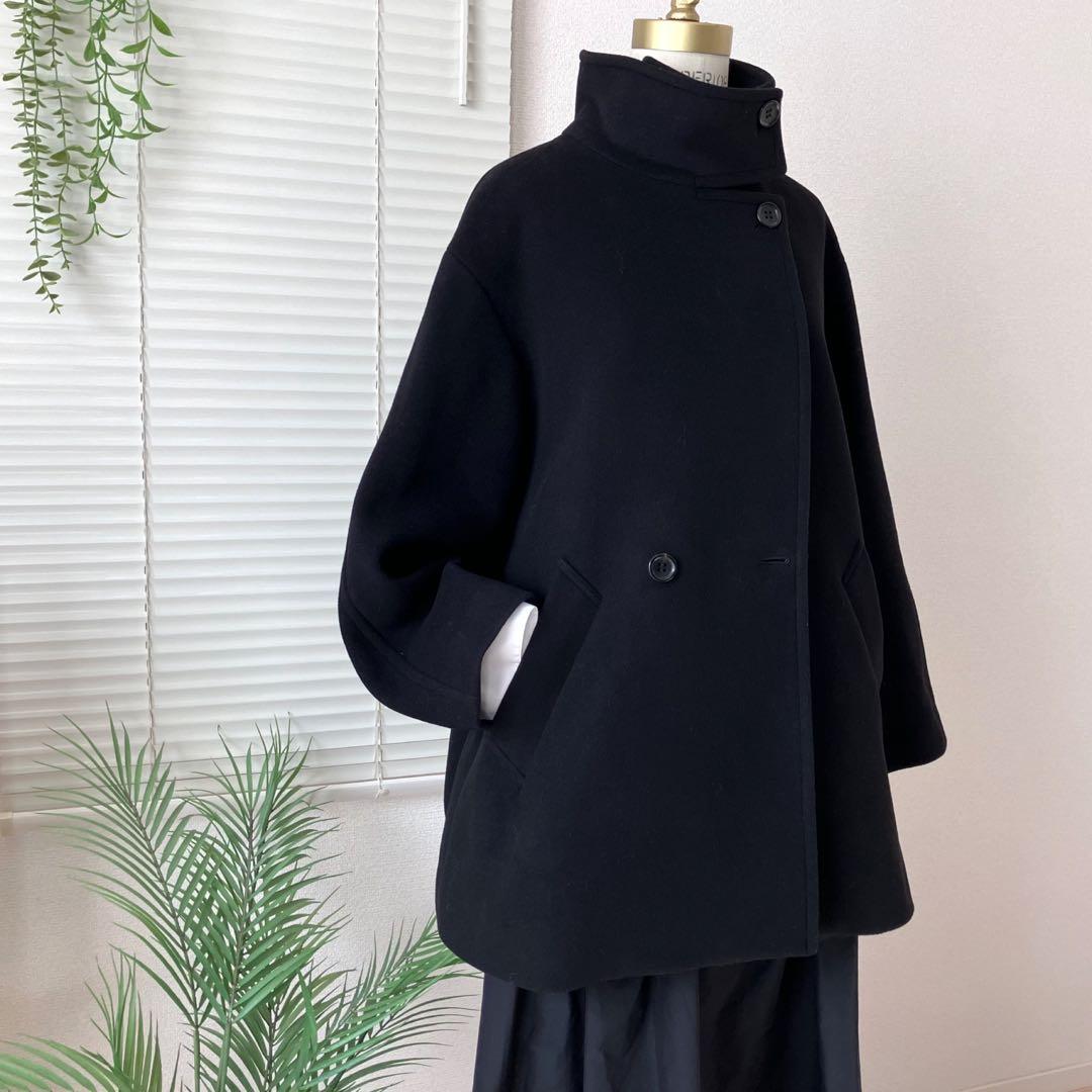 【2024AW】L'ESSAGE MANTECO スタンドショートコート 黒