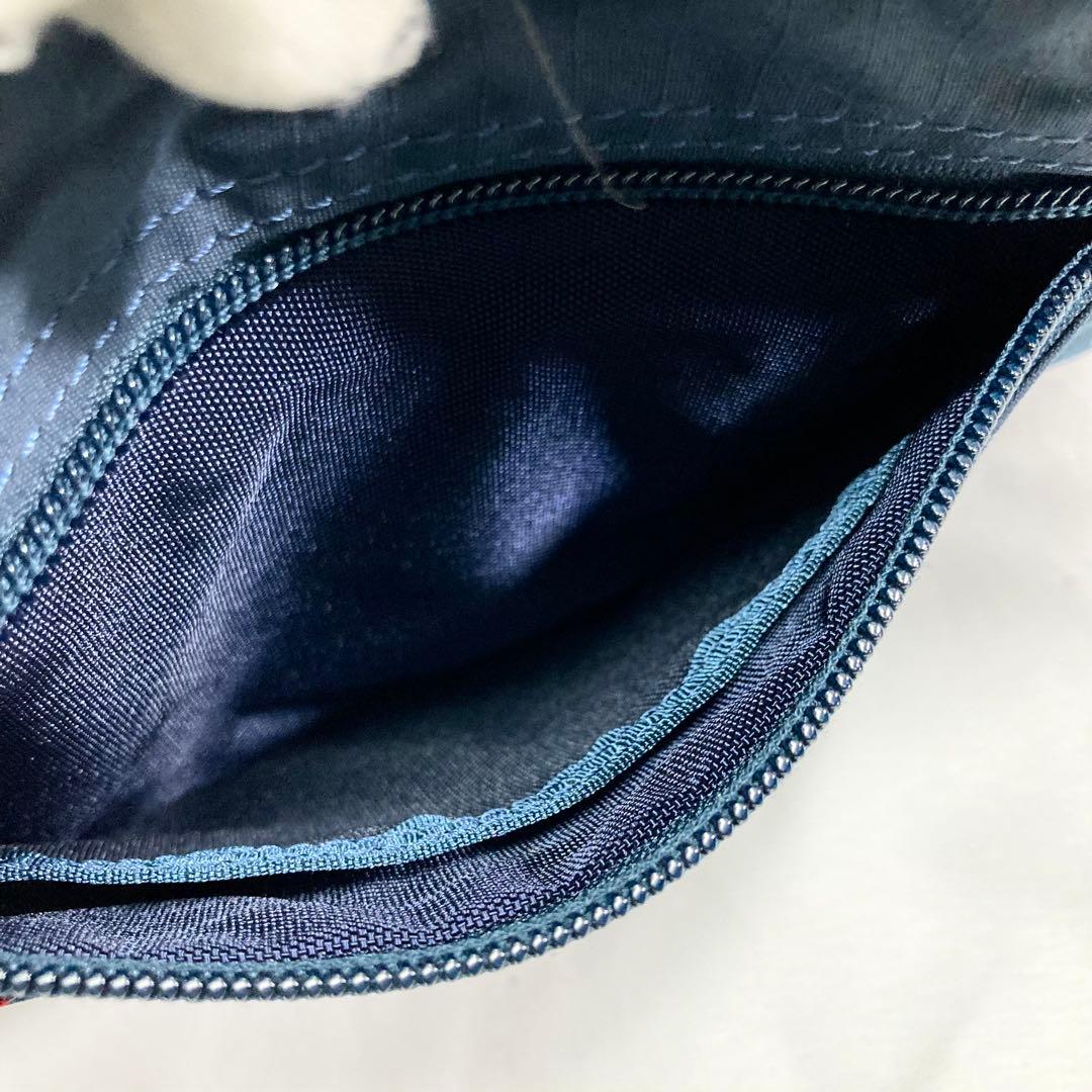 ブリーフィング デューン ロゴ ネイビー ショルダーバッグ 大容量 多機能 A4