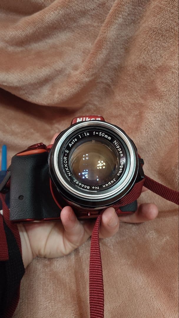 NIKKON Nikonデジタル一眼レフカメラ レッド D5500