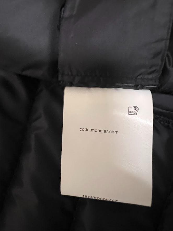 MONCLER モンクレール レディース ライトダウンベスト ジレ LIANE