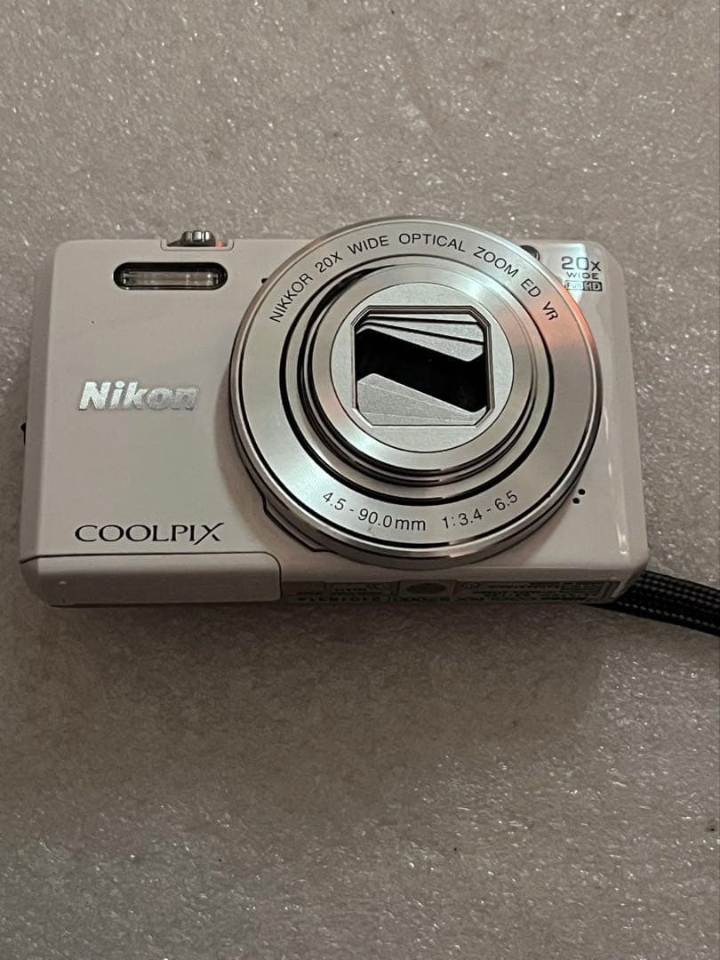 Nikon COOLPIX 20倍光学ズームジャンク品