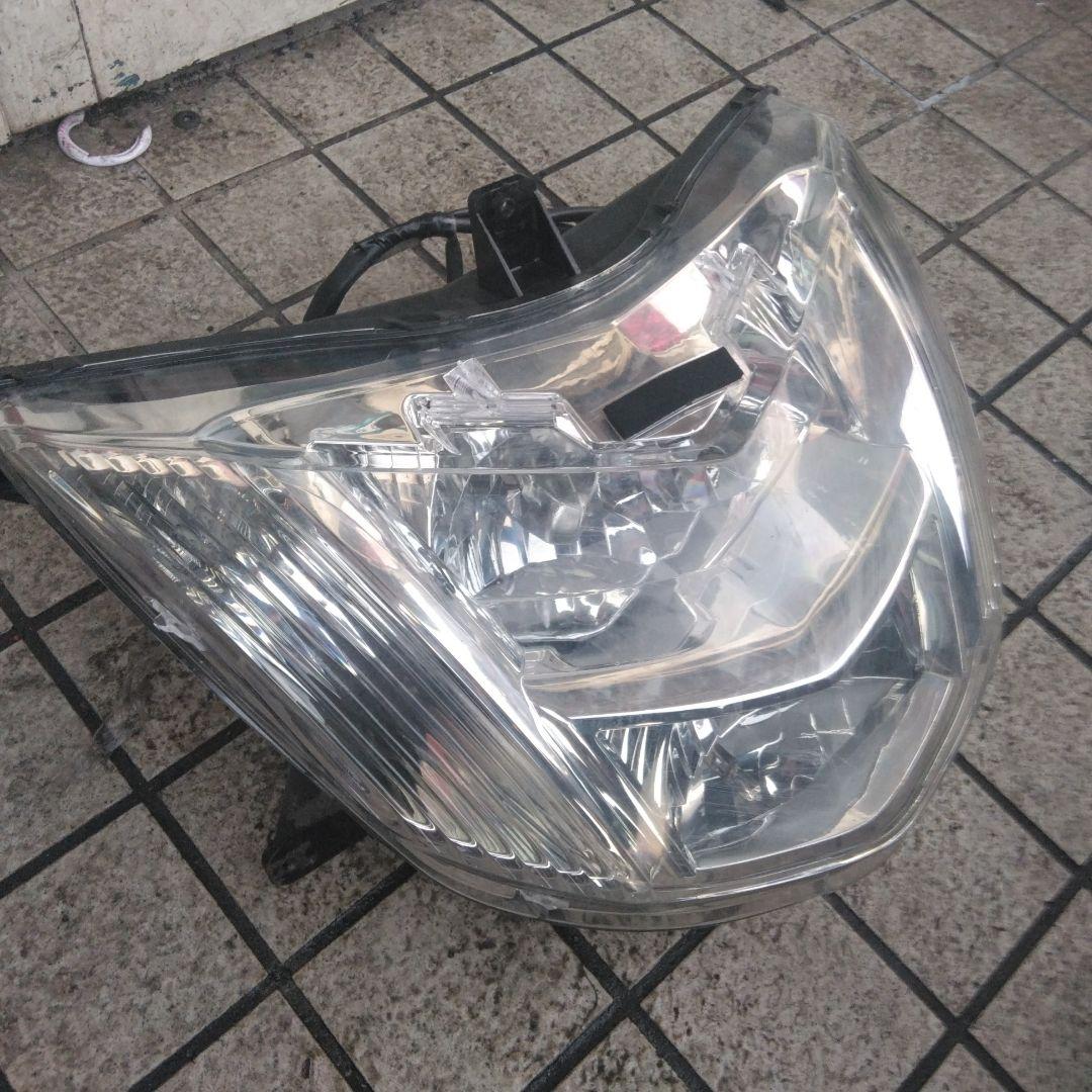 マグザム純正ヘッドライト中古　SG17　SG21共通　マグザム250まあまあ綺麗