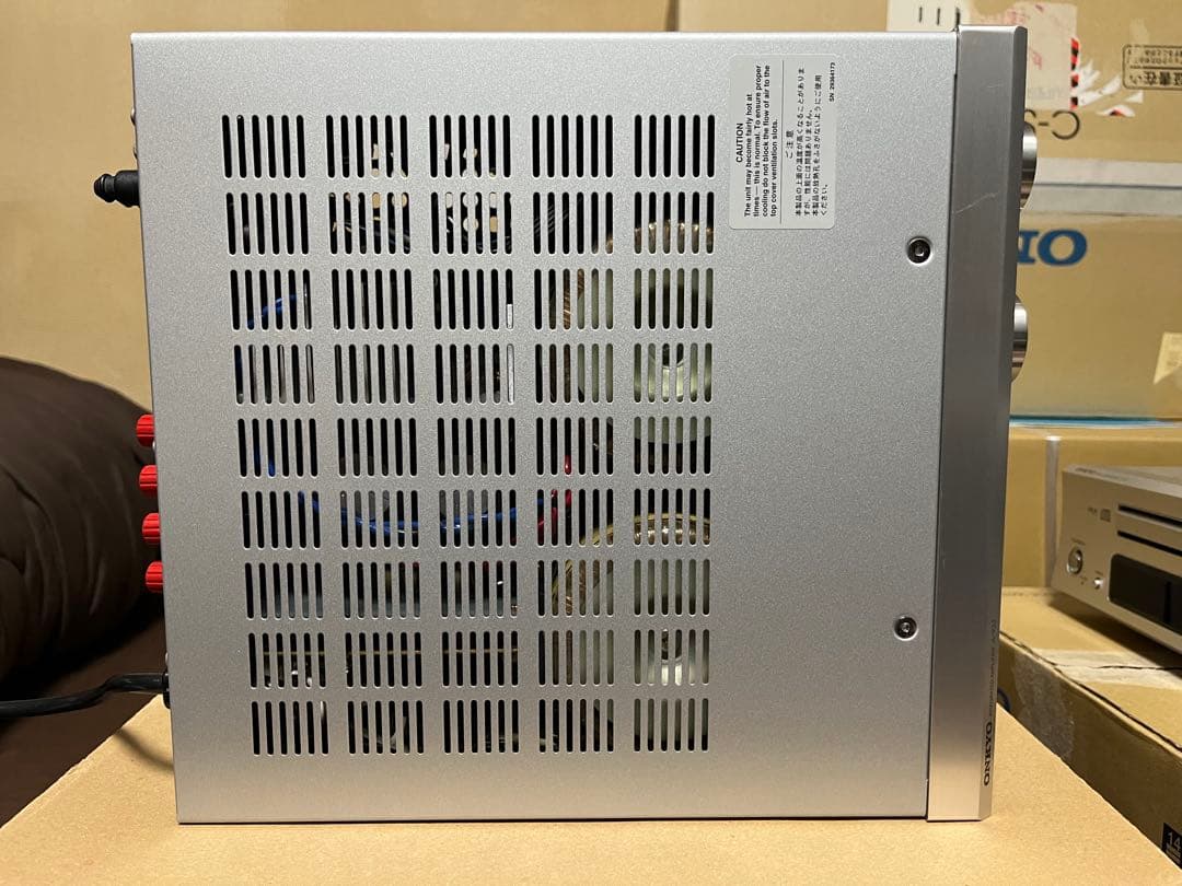 Hooliganです。ONKYO A-933 C-733