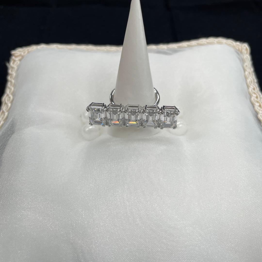 Swarovski Milleniaリング サイズ52