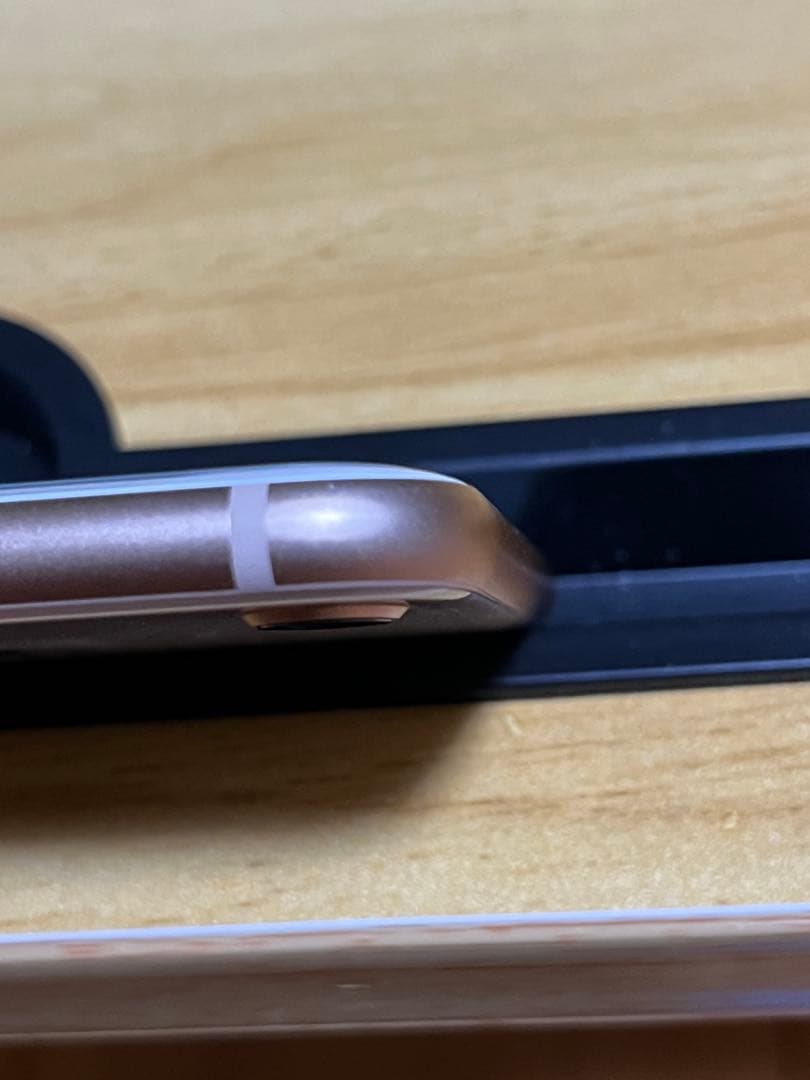 iPhone8 64GB ゴールド SIMフリー バッテリー85%