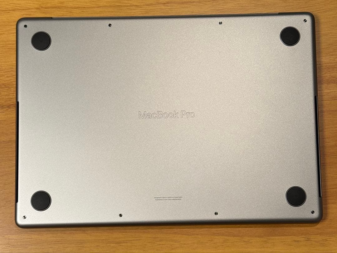 【美品】MacBook Pro 14インチ M3 16GB/512GB +マウス
