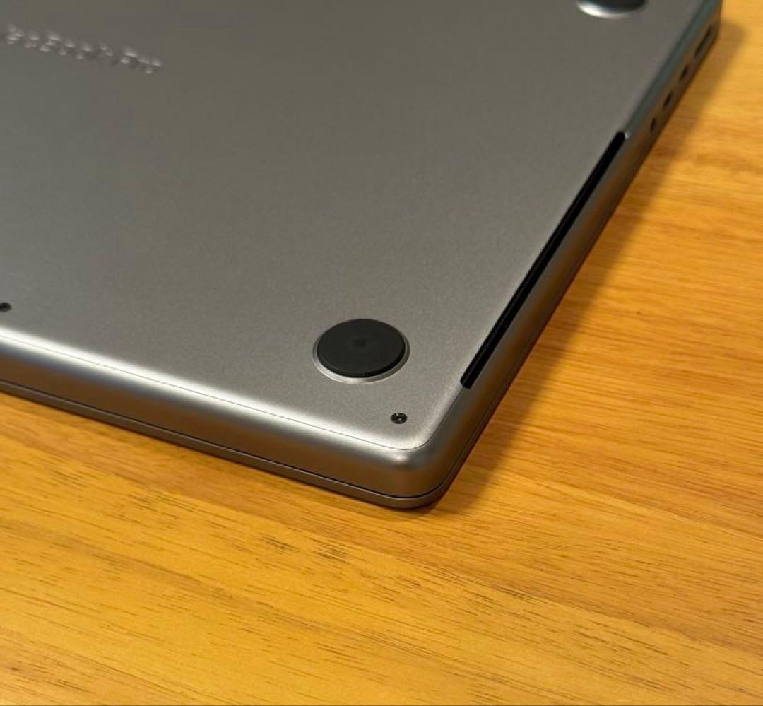 【美品】MacBook Pro 14インチ M3 16GB/512GB +マウス