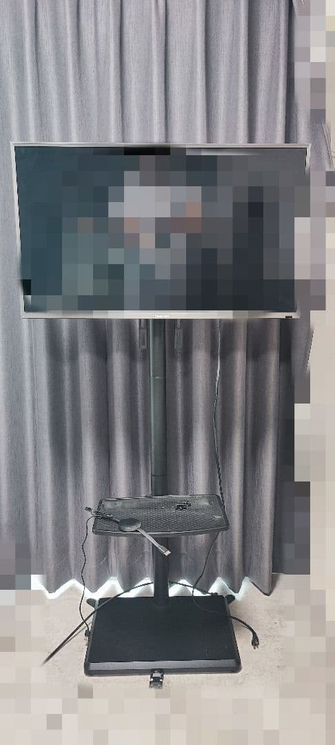 Hisense液晶テレビ 本体とテレビ台