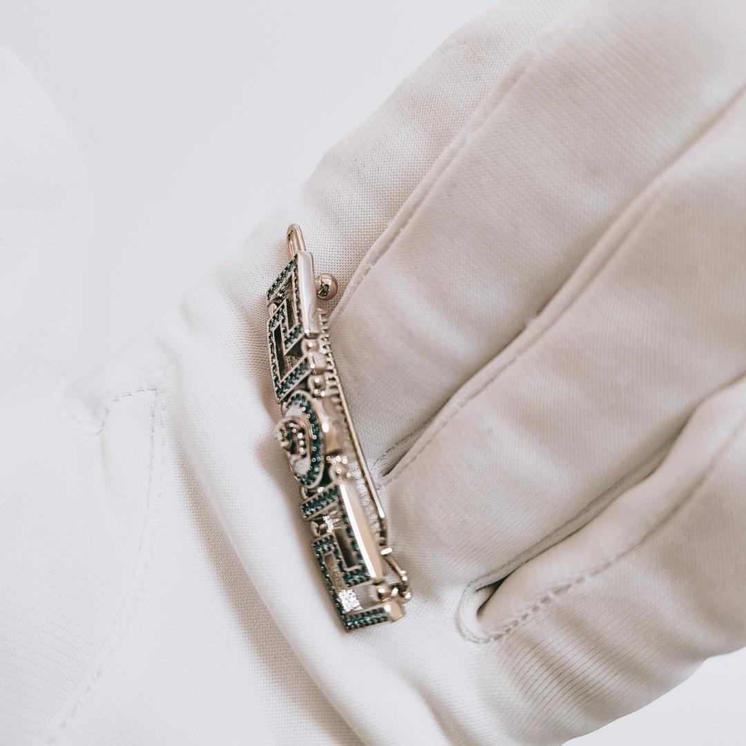 【新品未使用】VERSACE クリスタルヘアクリップ グレカ メデューサ