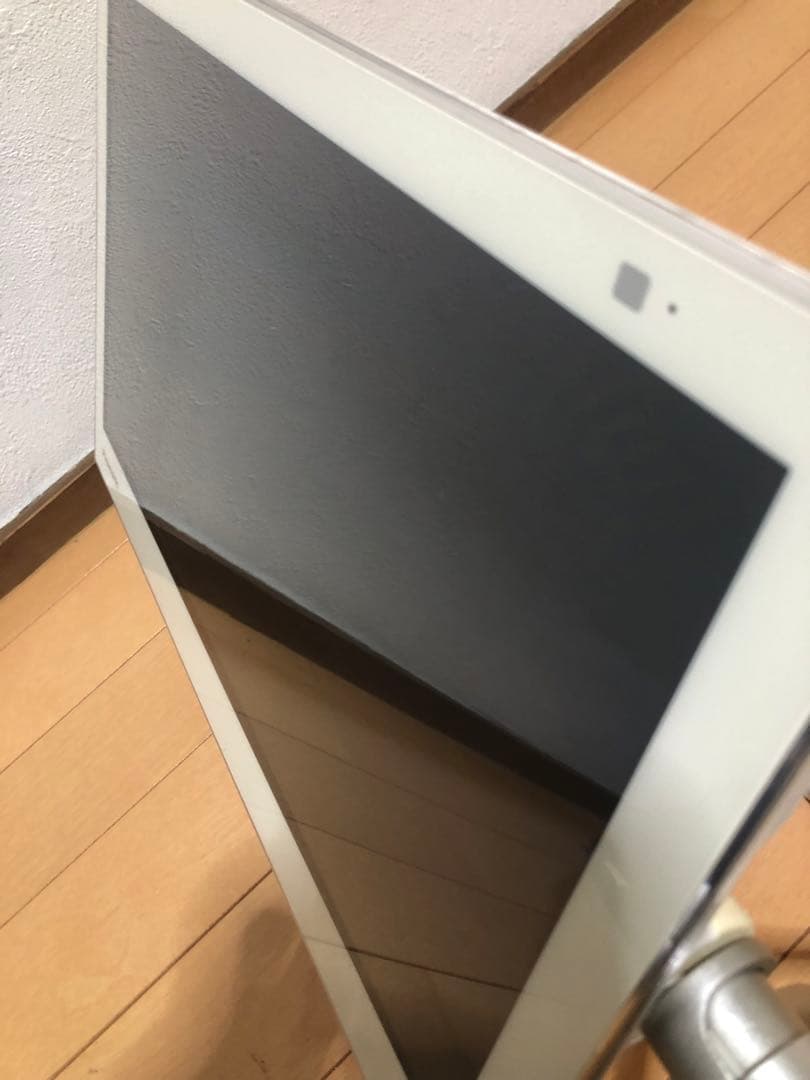 【中古美品】防水ポータブルテレビHDD/DVD / Blu-ray内蔵 ホワイト