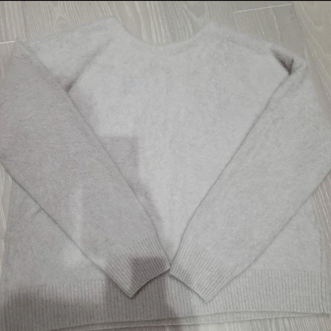 ライトグレーFOXカシミヤ Vネック ニットセーター