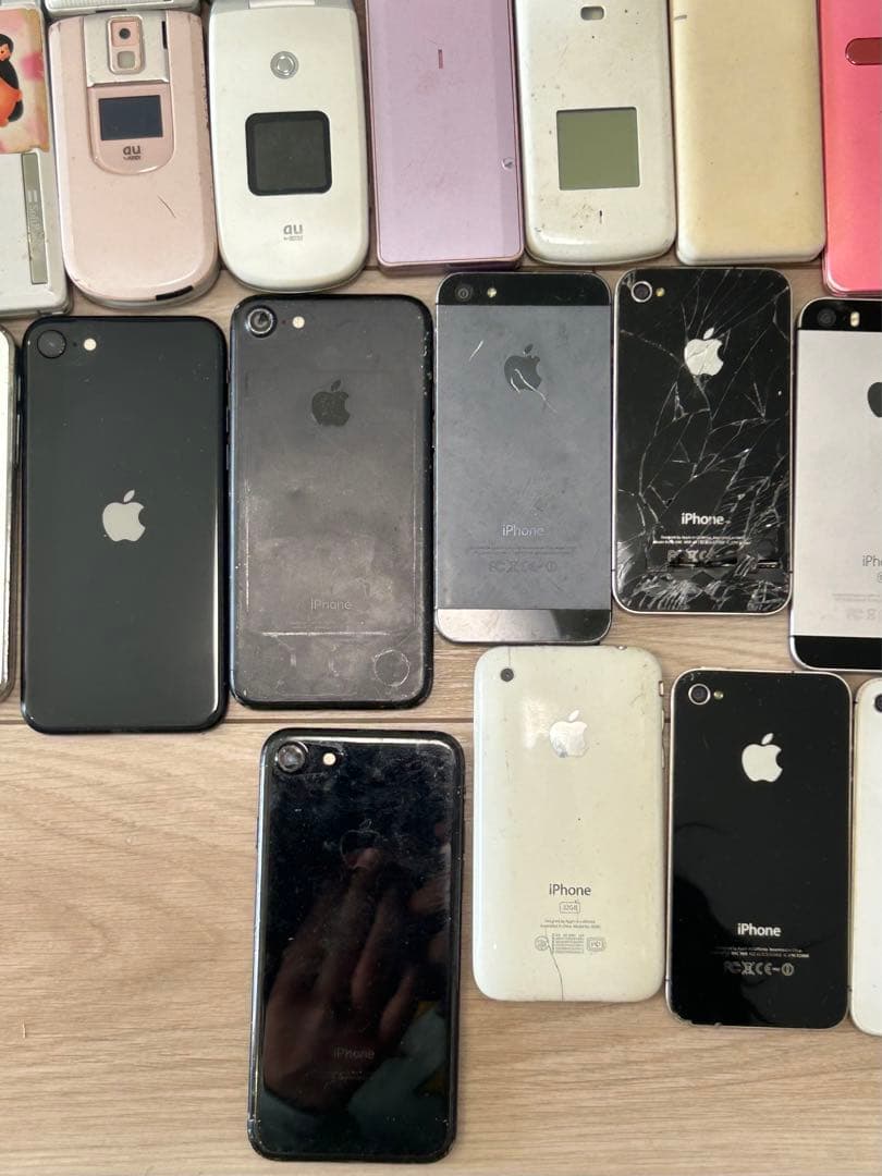 iPhone 28台、ガラ系151台、Android56台のセット　ジャンク