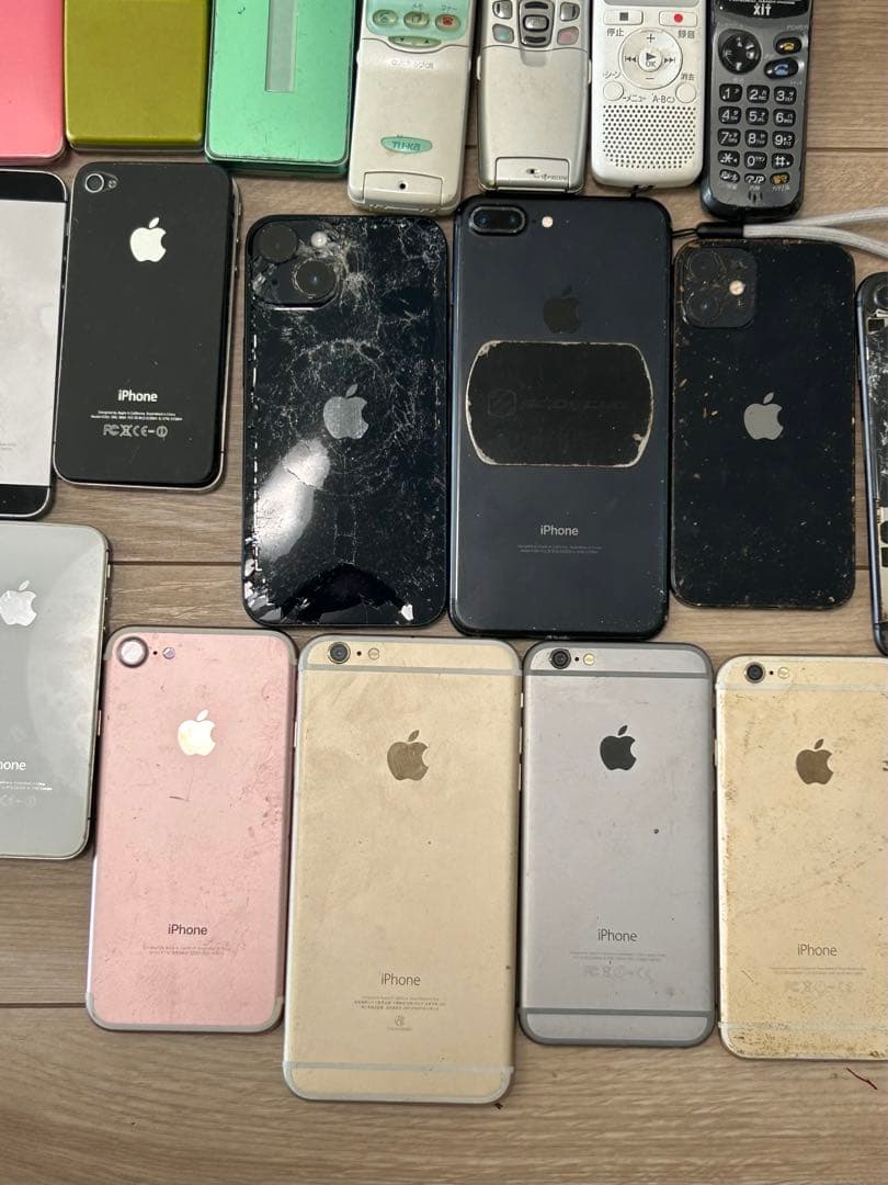 iPhone 28台、ガラ系151台、Android56台のセット　ジャンク