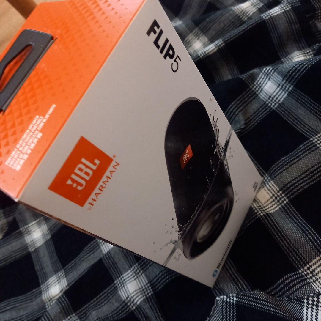 JBL Flip5 Bluetoothスピーカー
