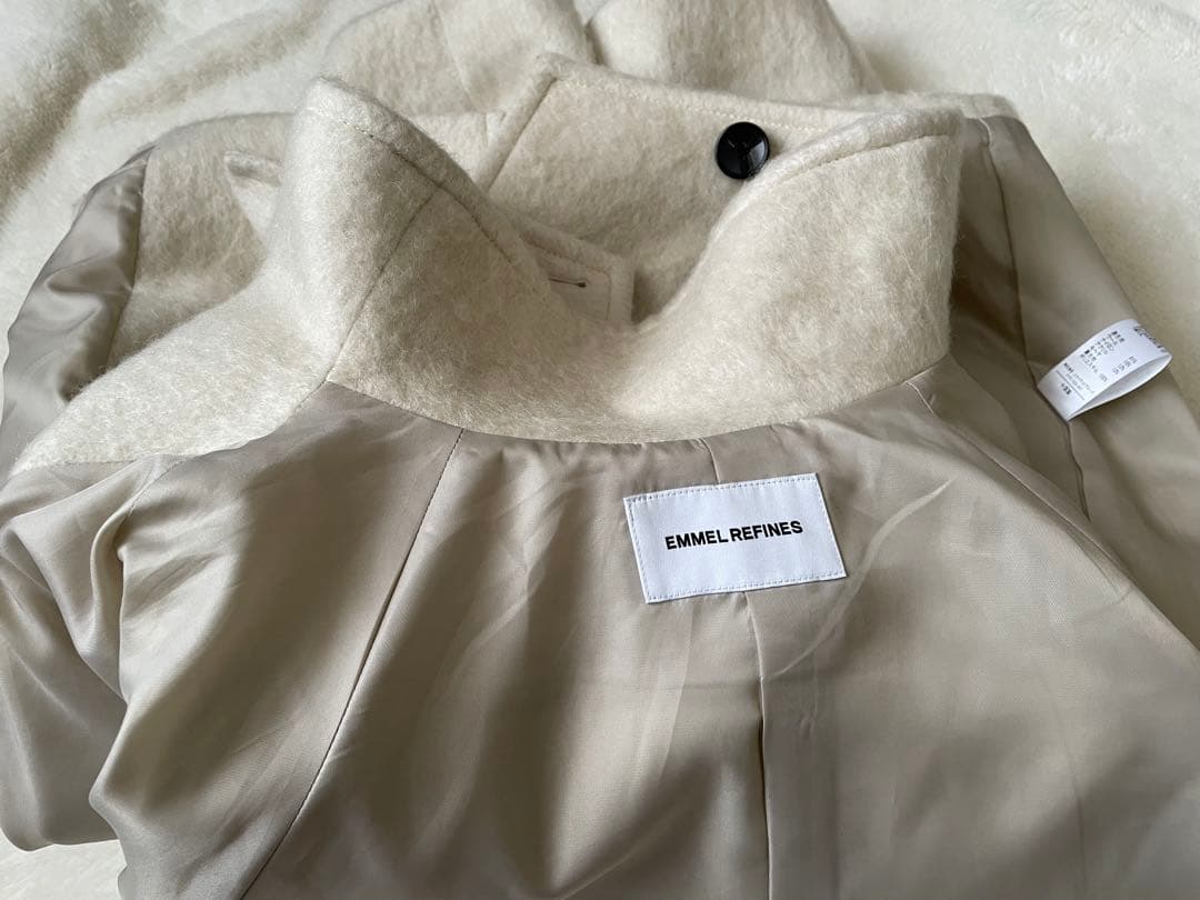 EMMEL REFINES スタンド シャギー ショートコート