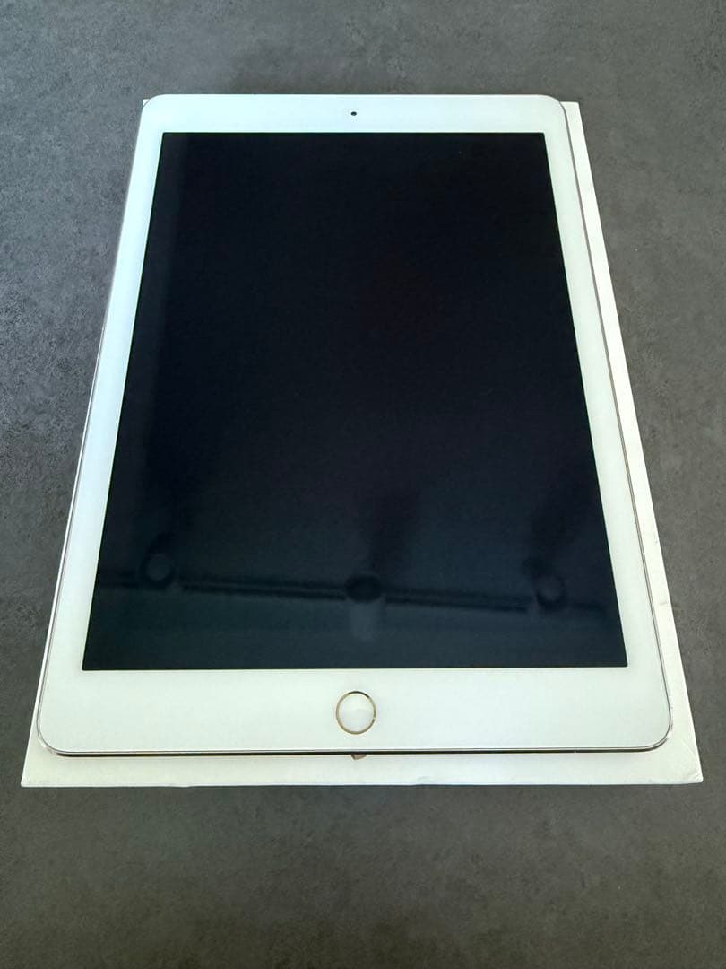 iPad Pro 9.7インチ ゴールド128G