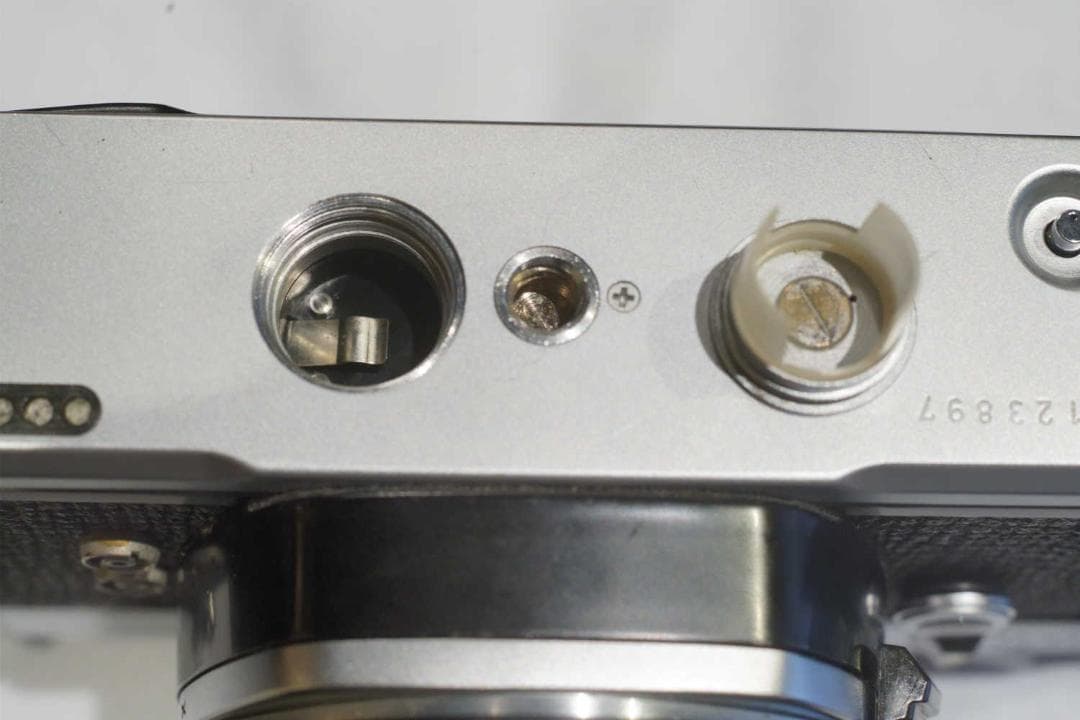 PENTAX MXとパンケーキ40ミリレンズ　どちらも難あり