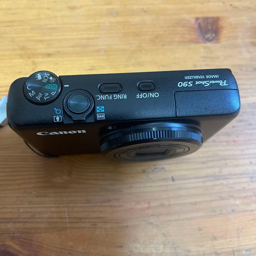 Canon S90 デジタルカメラ 本体とバッテリー　ケース付き