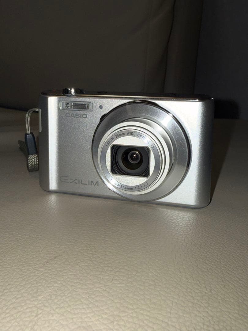 CASIO EXILIM EX-ZS210 デジタルカメラ