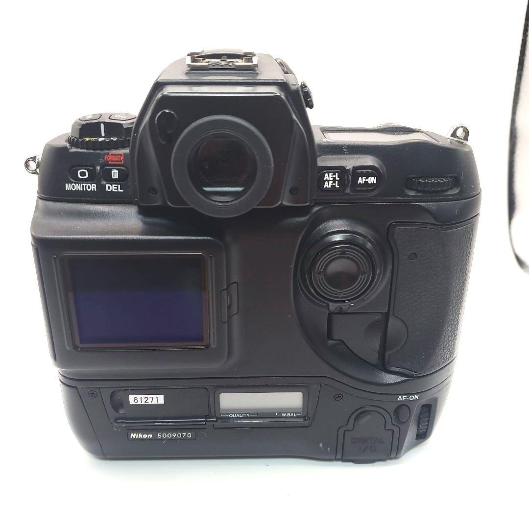 Nikon D1 デジタル一眼レフ 本体 バッテリーなし 動作未確認