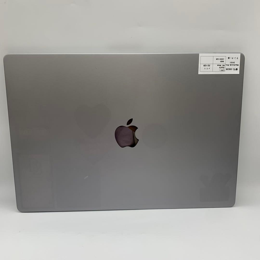 MacBook本体 Apple Macbook M1 Max | 32 GB | 1000 GB
