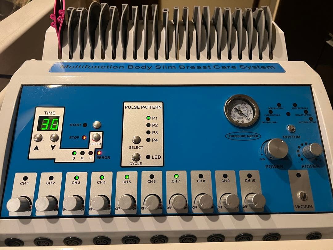 ［中古激安！］整骨院でも使われている低周波機器（バストアップパットあり）