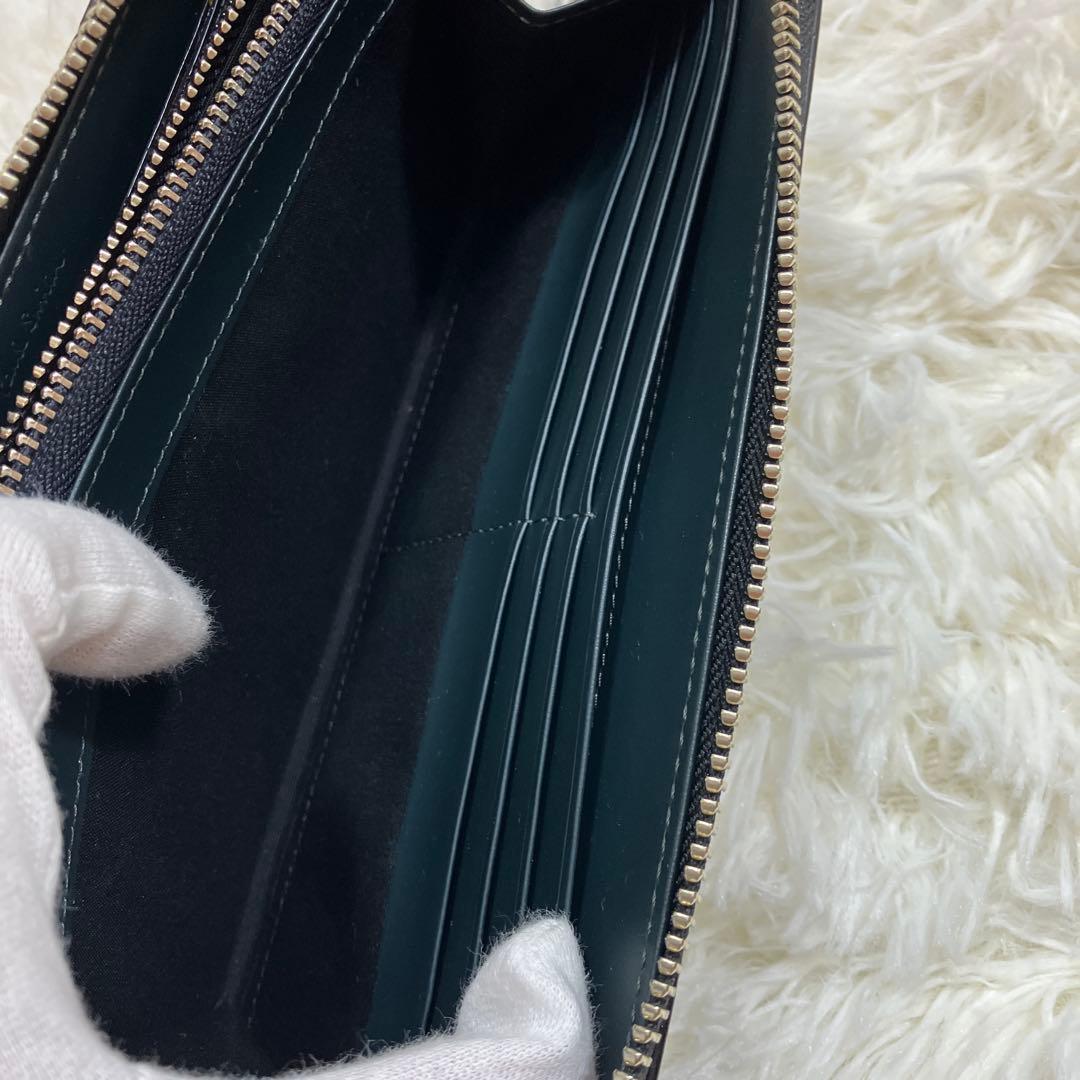 未使用級現行モデル 長財布 ブライトストライププラー 黒 ラウンドジップ