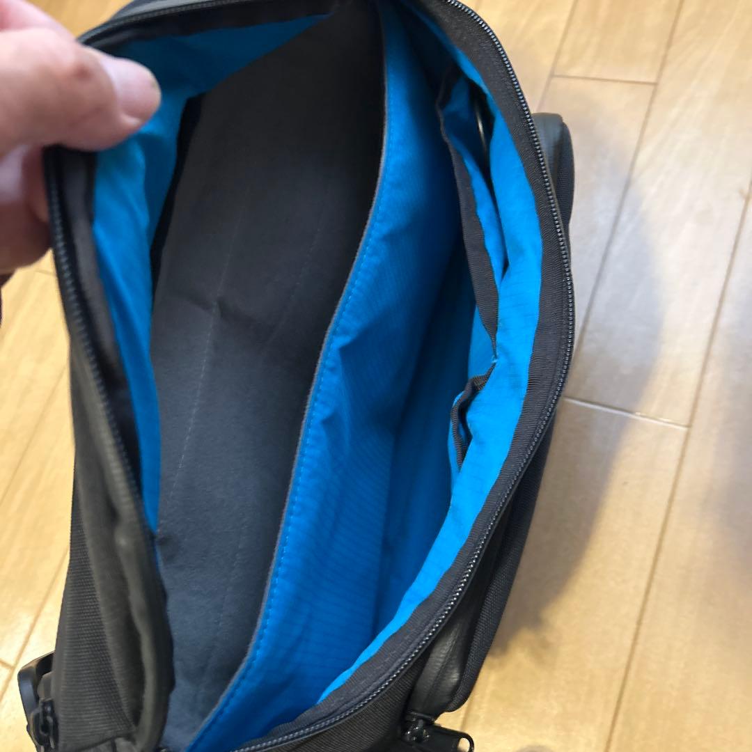 ALPAKA ブラック ショルダーバッグ