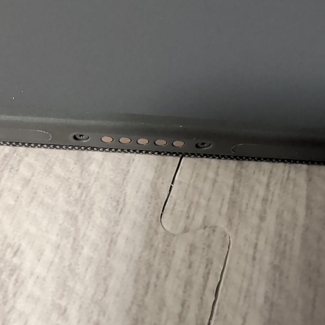 iPad Pro 12.9用 M1/M2対応 キーボードケース トラックパッド付