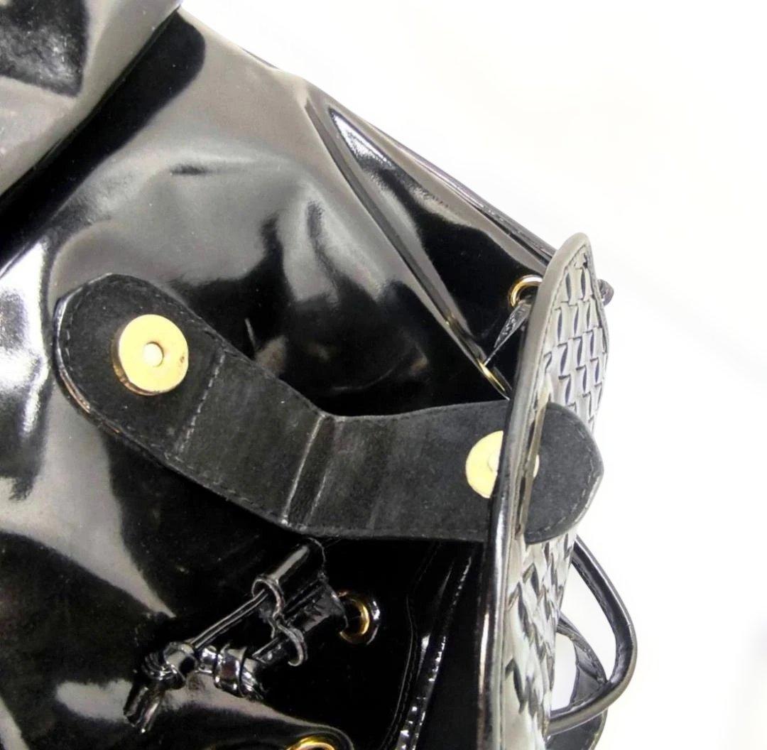 BOTTEGA VENETA イントレチャート リュック 黒 ボッデガヴェネタ