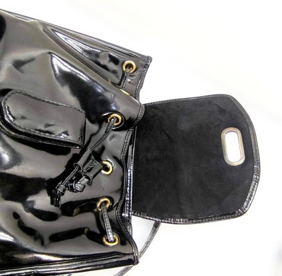 BOTTEGA VENETA イントレチャート リュック 黒 ボッデガヴェネタ