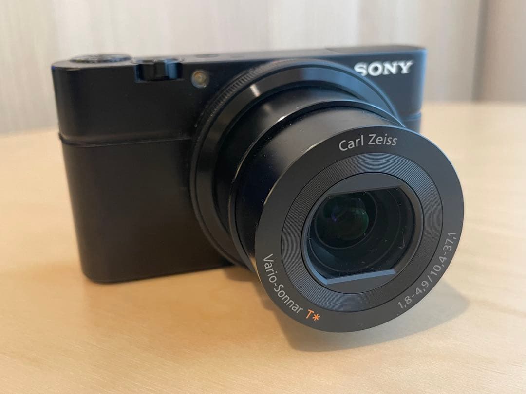 SONY RX100 初代　デジタルカメラ Carl Zeissレンズ