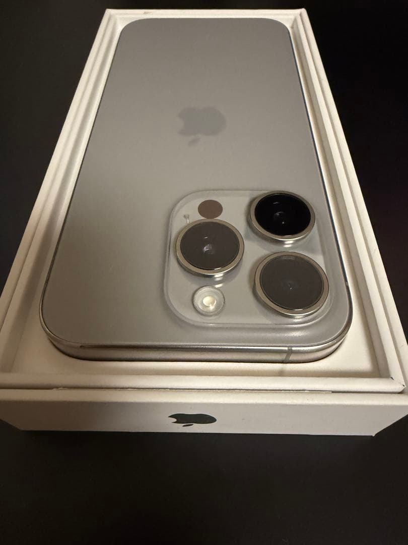 iPhone15 Pro 256GB 本体　SIMフリー