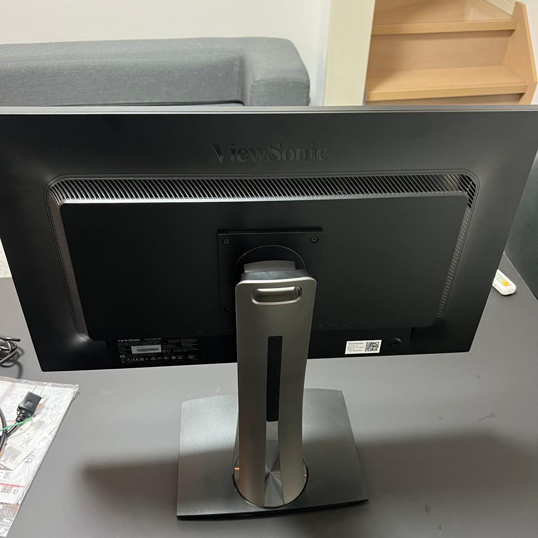 VP2785-4K 27型 4K IPSカラーマネージメントモニター　2019年