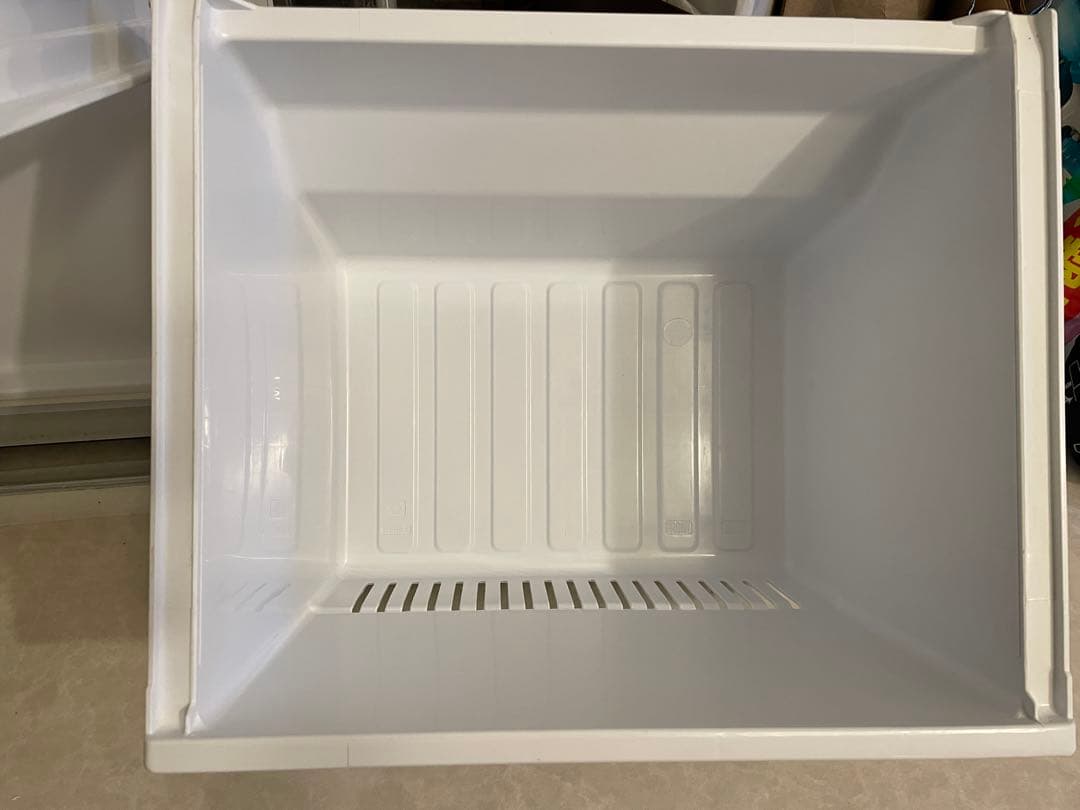 2022年製　三菱電機 冷蔵庫 146L マットチャコール MR-P15G-H1