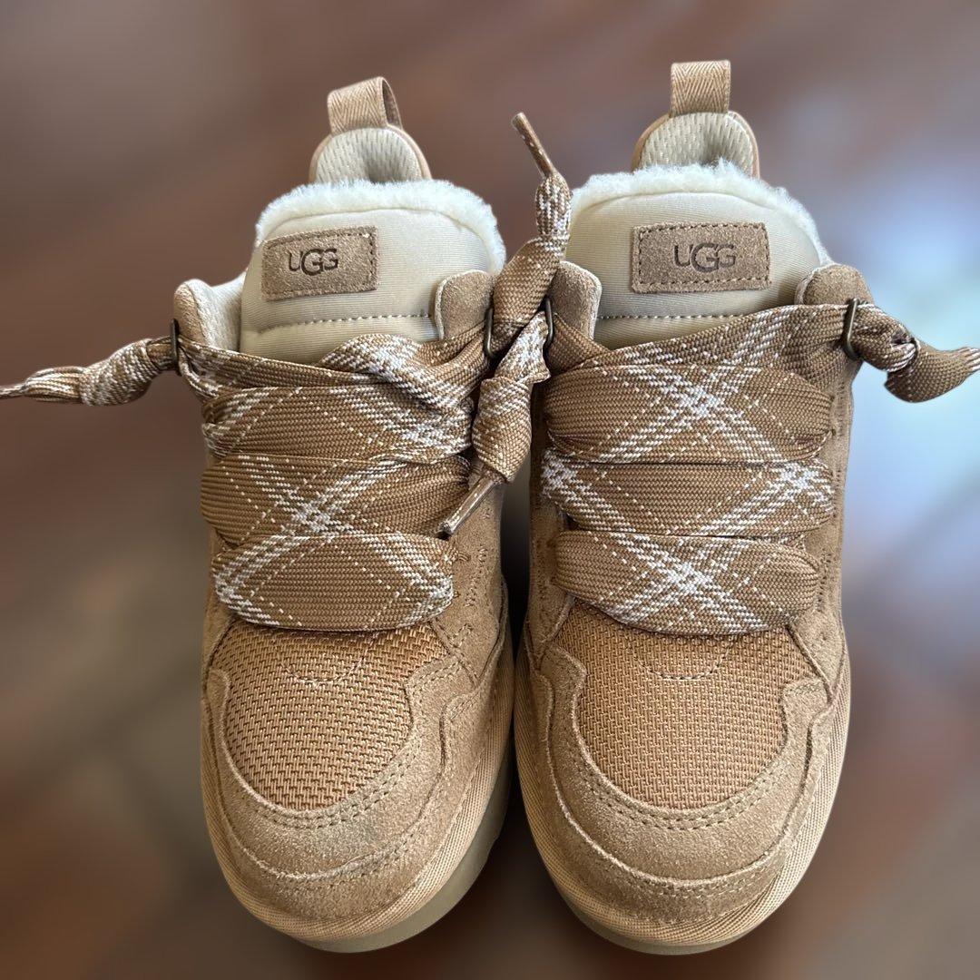 UGG ベージュ スニーカー サイズ9