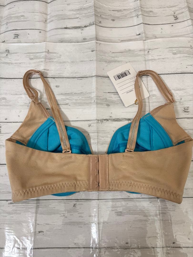 マルコ 新品未使用　C65 3/4ブラ 美胸　スタイルアップ 谷間メイク