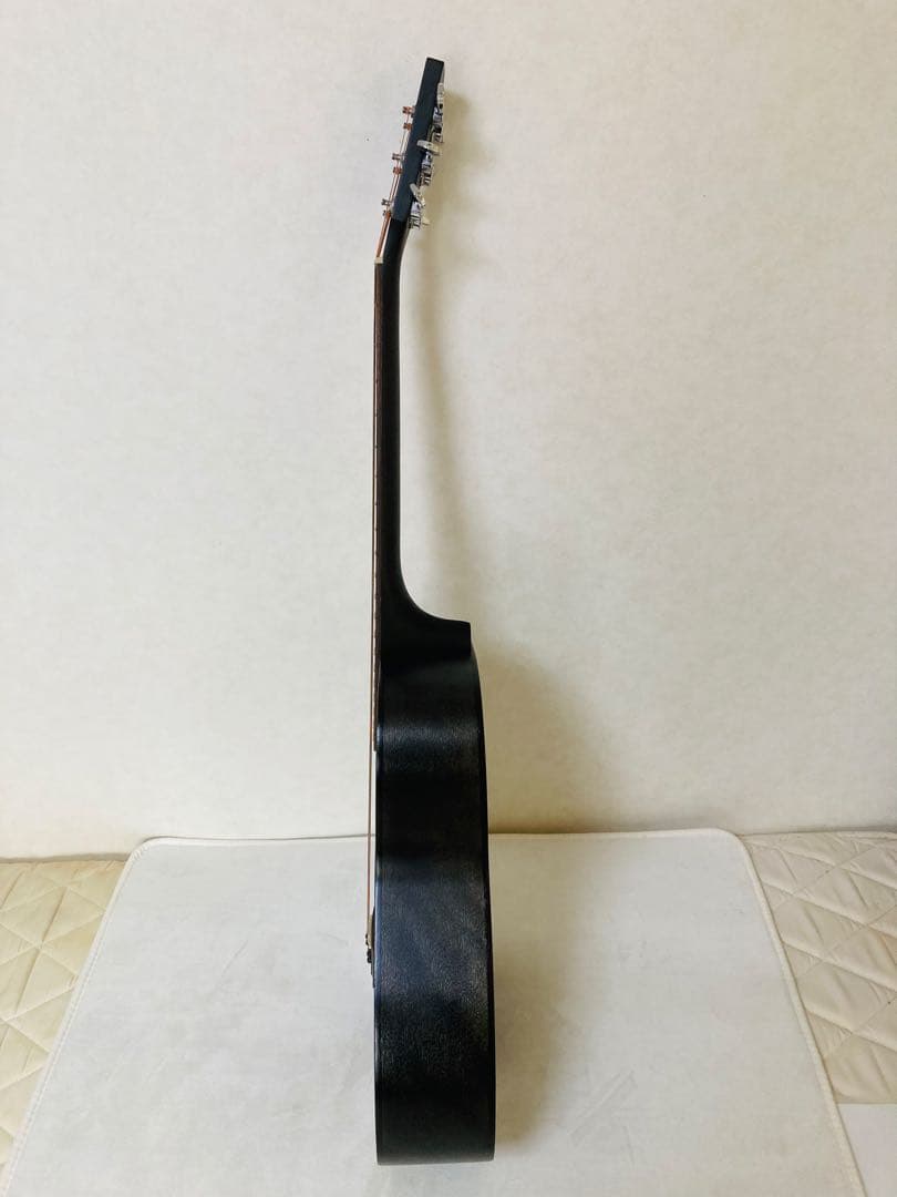 激安！アコースティックギター　アコギ　コルト　CORT　AF510　ハードケース