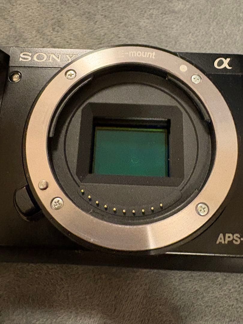 SONY α6000 説明書付 SEL18200LE付き