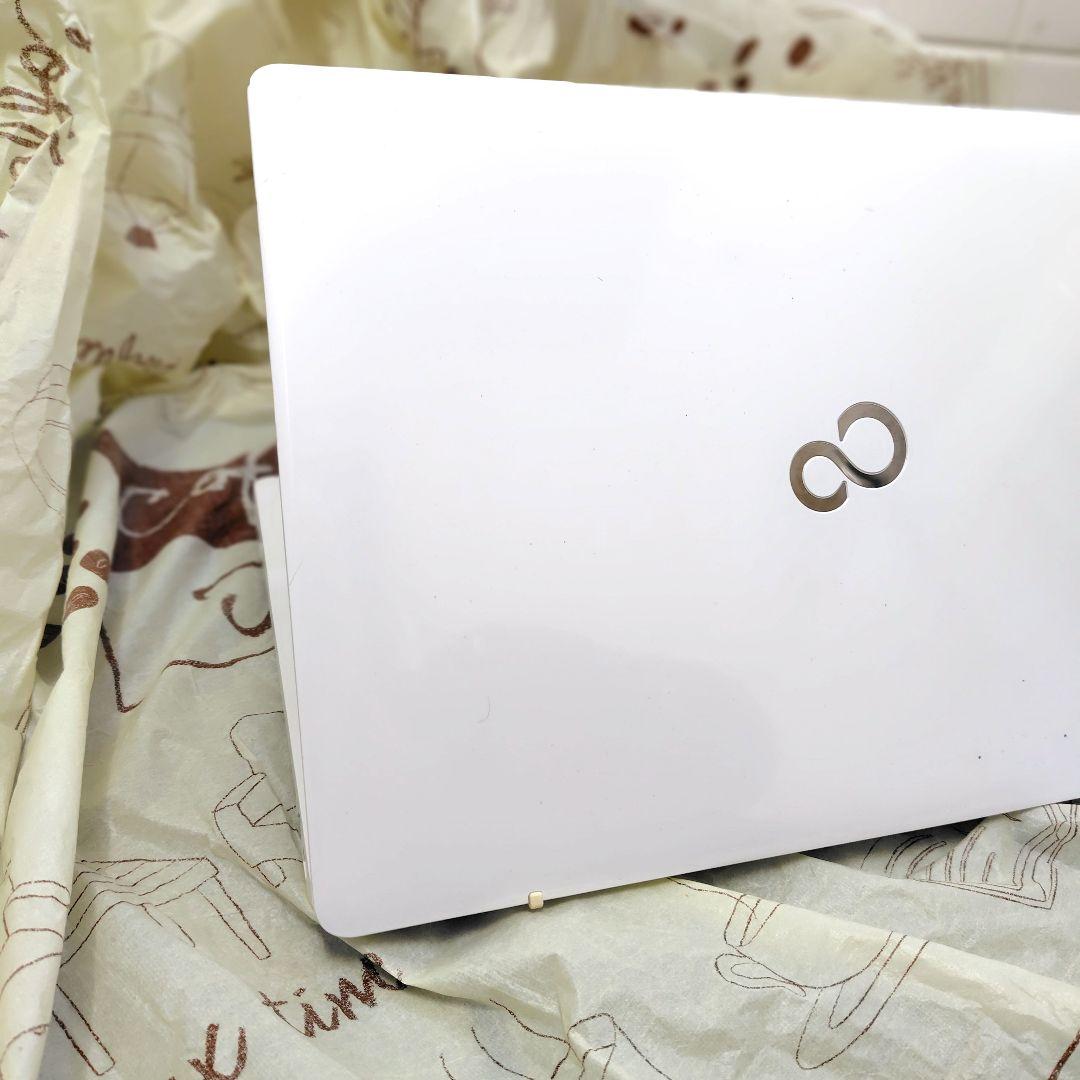 Fujitsu■Core i7 16GB SSD480GB Blu-ray■