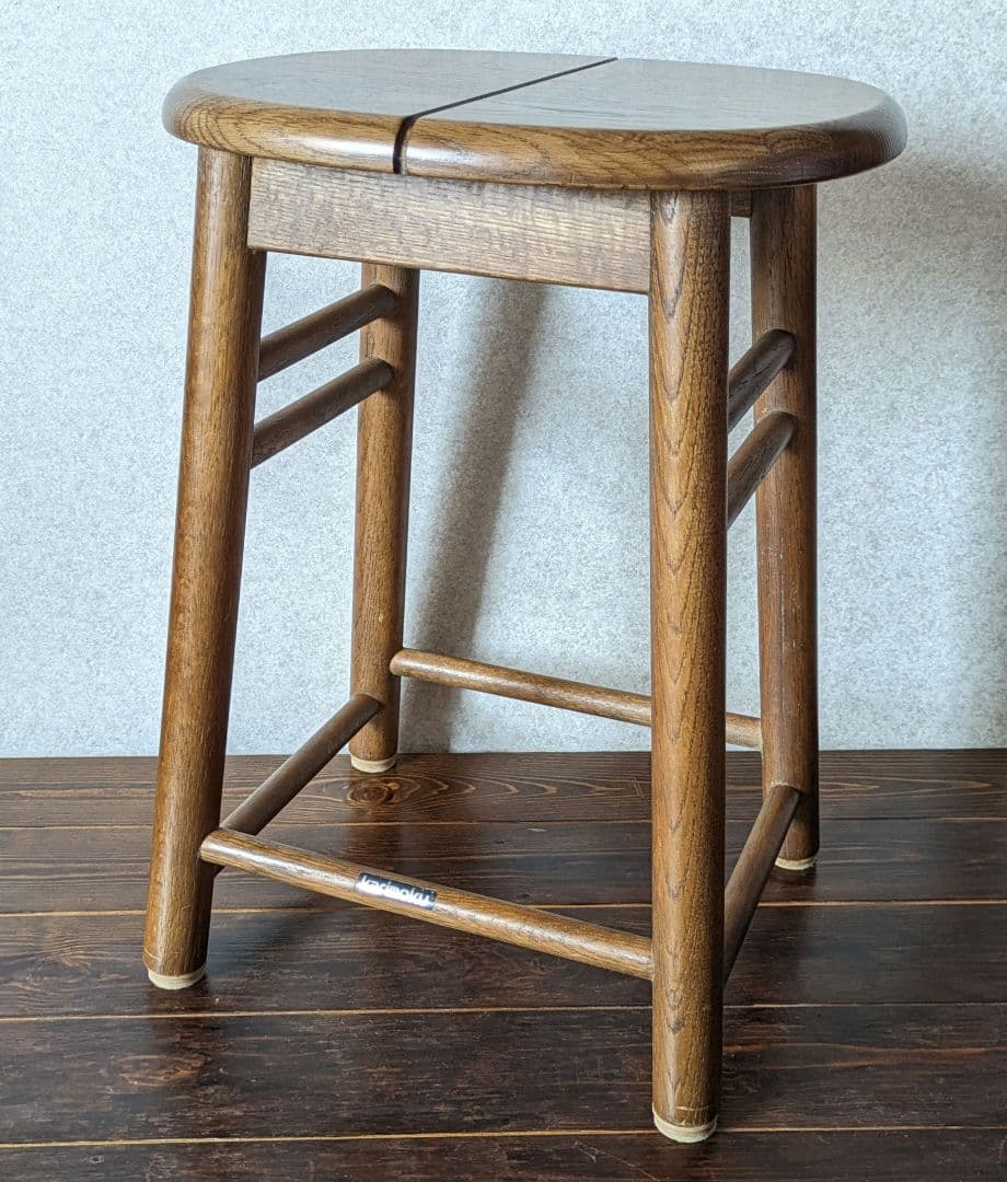 カリモク　丸椅子　木製スツール　腰掛け