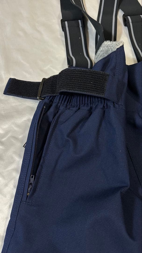 極美品　ellesse スキーウェア　上下セット　白と紺色　レディースL程度