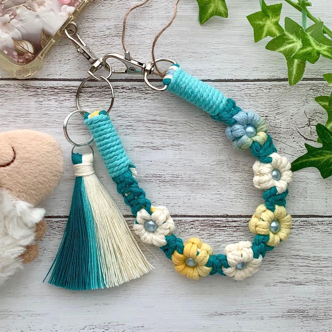 マクラメ グラデーション ビーズ ハンドストラップ ❣️同梱430円❣️AL4-29