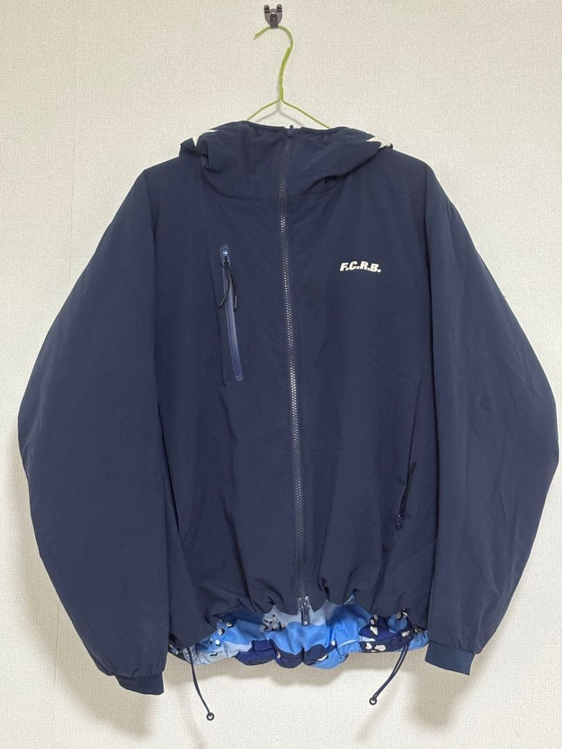 超人気！！F.C.Real Bristol ダウンジャケット ネイビー